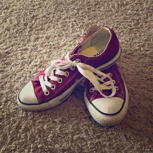 Maroon Converse All Star